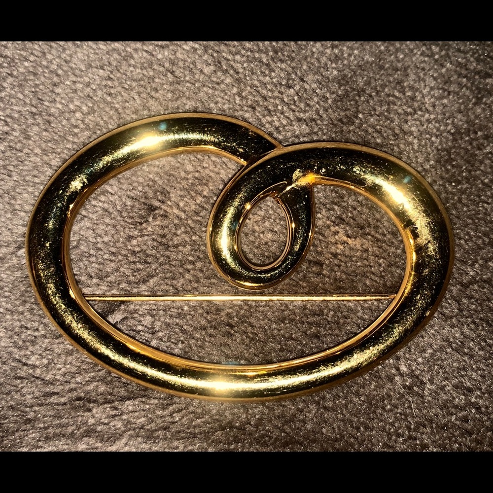 Vintage Monet Gold Tone collectible twist Brooch